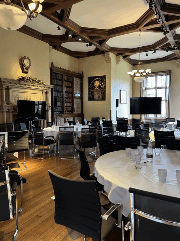 AVE Services Hampshire, audio visual equipment hire, PA system rental Hampshire, 85 inch screen hire UK, 65" screen for events, AV technician support, Hampshire AV company, event AV hire services, professional AV solutions Hampshire, audio visual setup for events