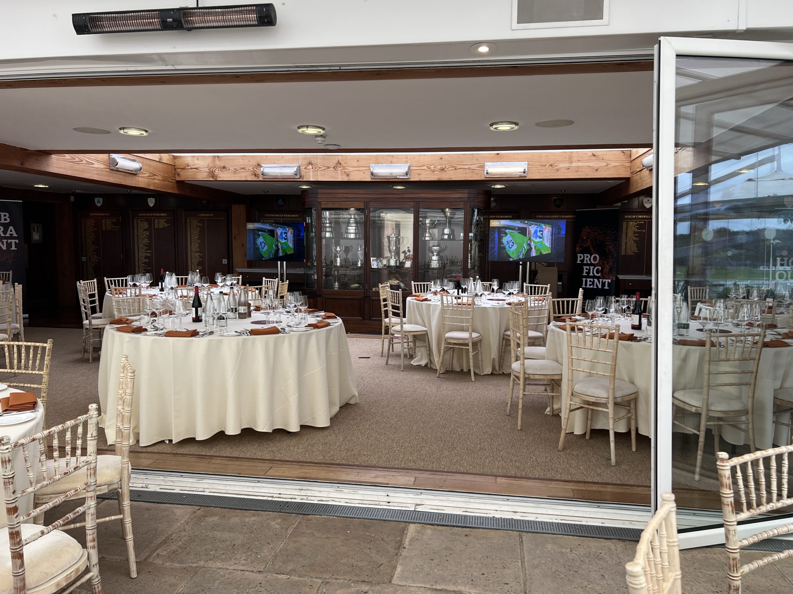 Guards polo club Windsor, Relay screens, 4 screens, large screens, visual AV, AV , audio visual hire, screen hire, Berkshire, Windsor, AVE Services