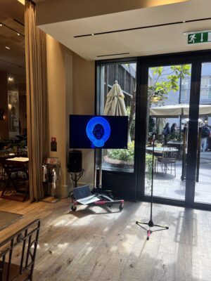 London screen hire for small business meeting